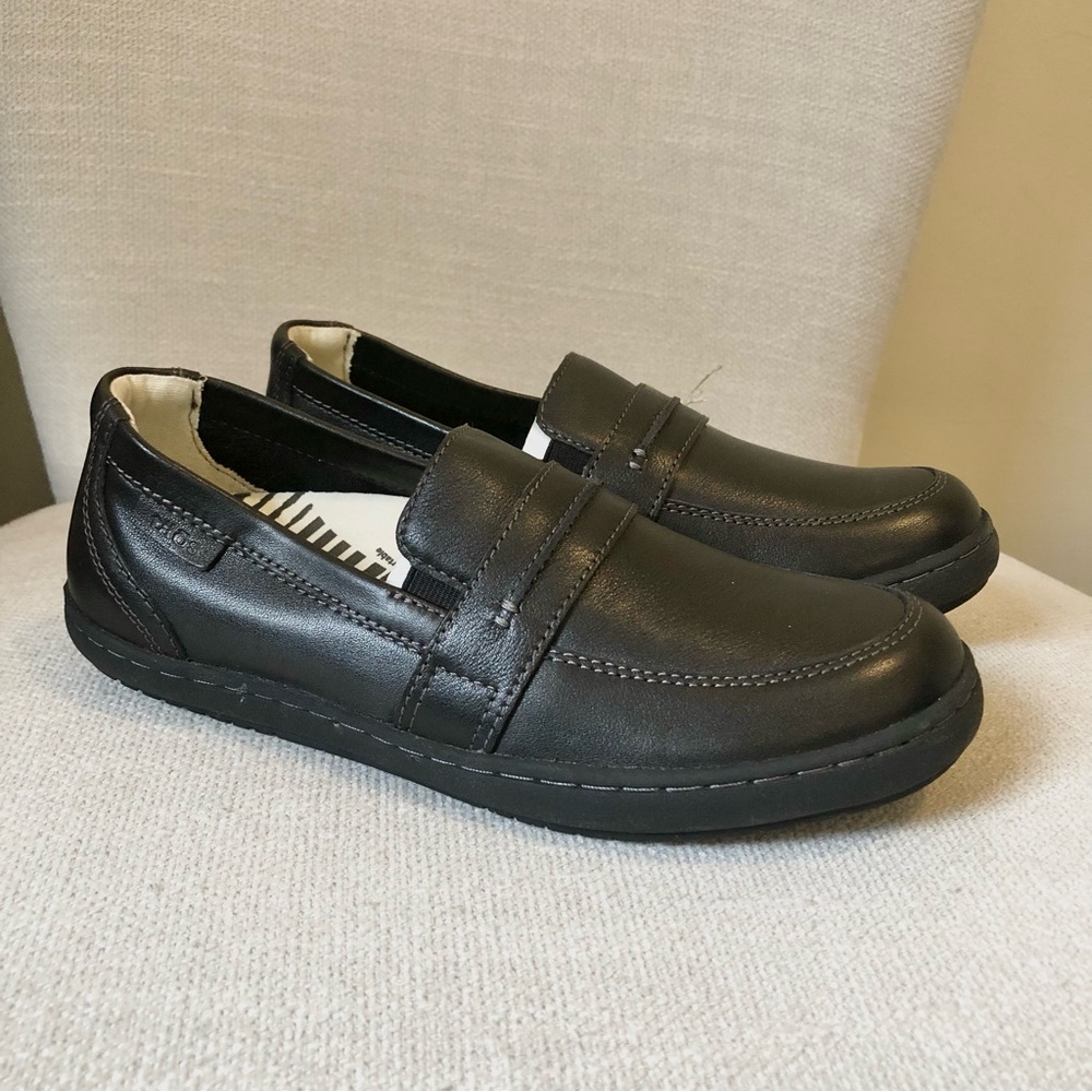 Taos Upward Black Leather Loafers